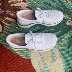 Skechers White Slip-Ins with Laces SUMMITS NIGHT CHIC